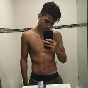 Meet your Posher, Camilo